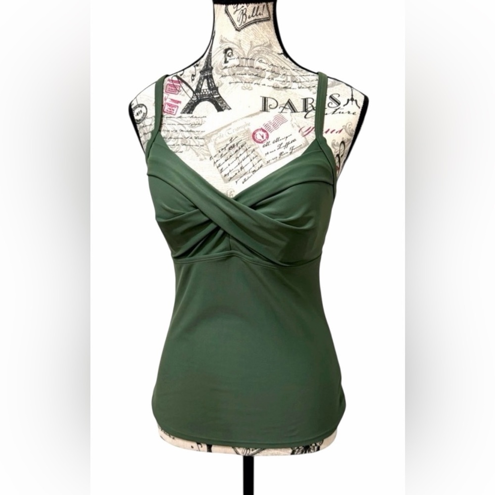 Athleta Twister Underwire Tankini Top 34D 34DD Underwire Support- Sage Green